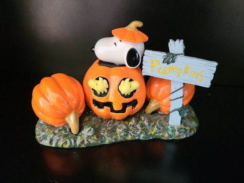 Lenox　ピーナッツ　スヌーピー　ハロウィン Lenox Peanuts Snoopy Great Pumpkin Collection - Macy's