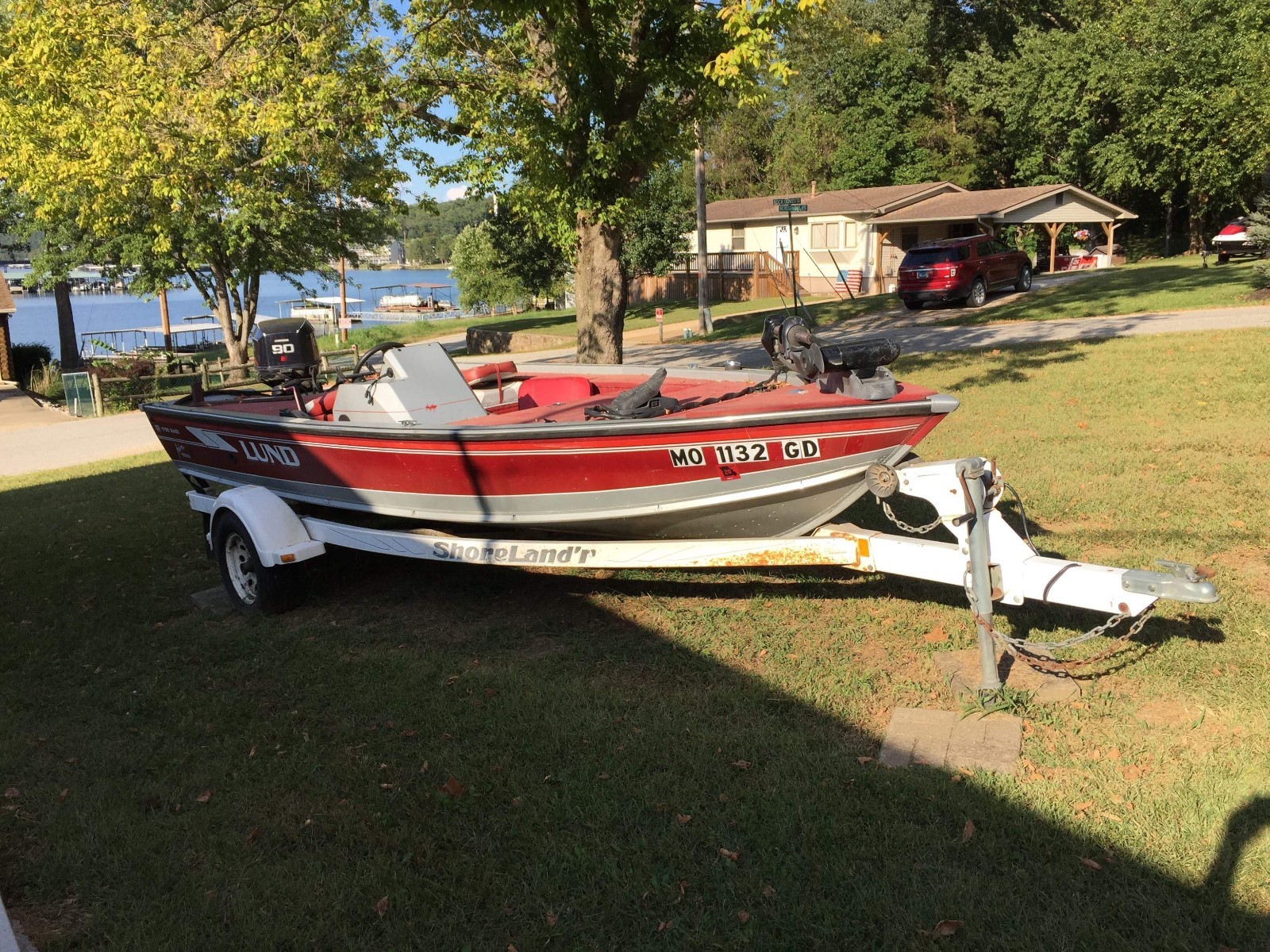 1996 Lund Boat 1790 Bass Adventure Series With Evinrude 90 HP Motor