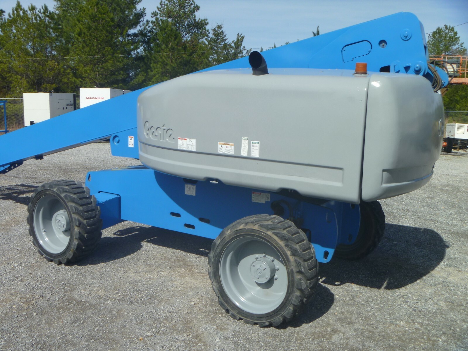 2007 Genie S60 Telescopic Boom Lift 4x4 Deutz Diesel
