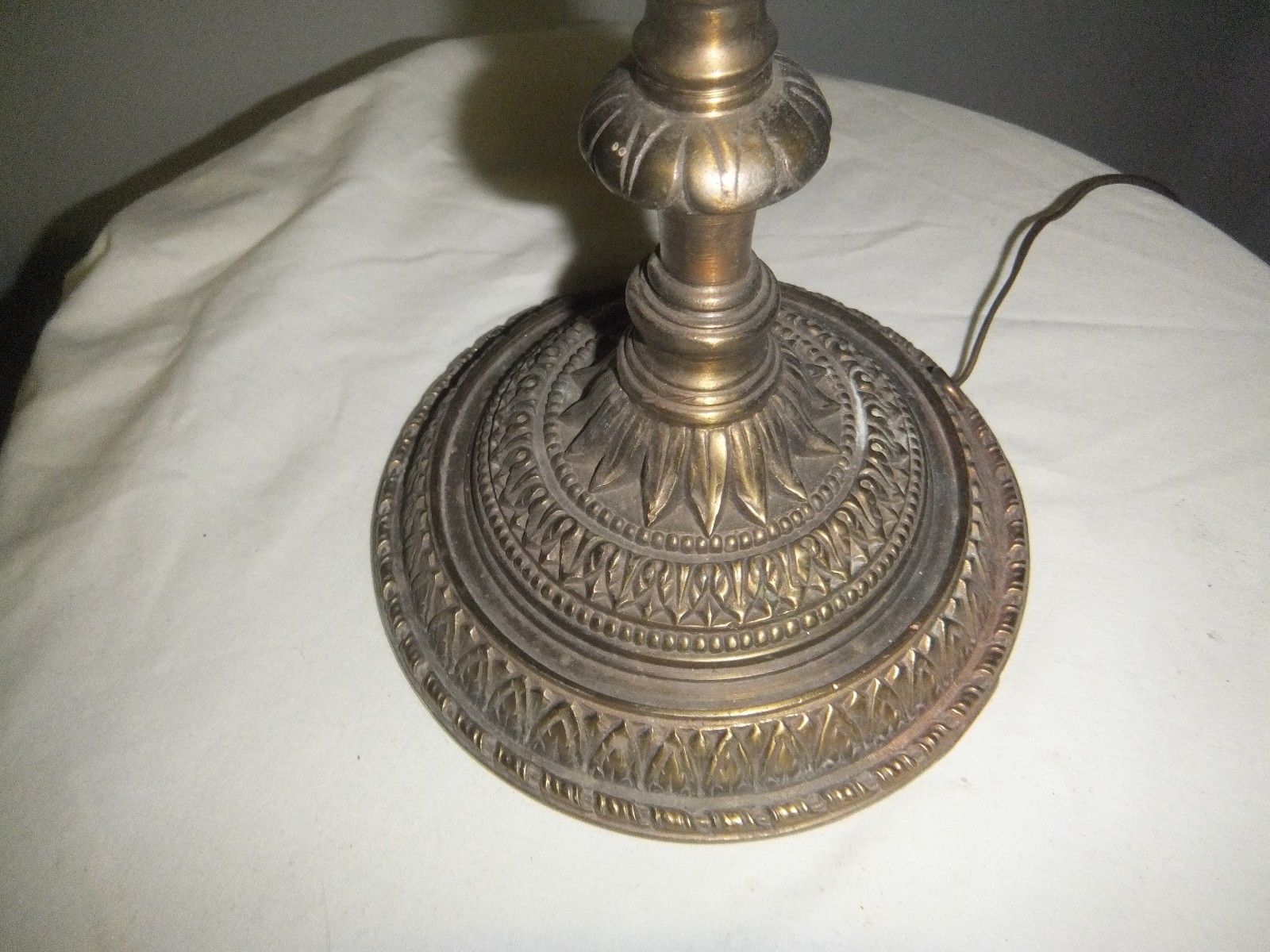 Oscar Bach Antique Table Lamp Base 18