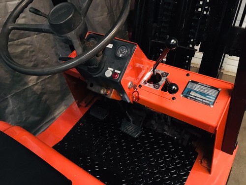 Nissan forklift  4700 lb lift  LP