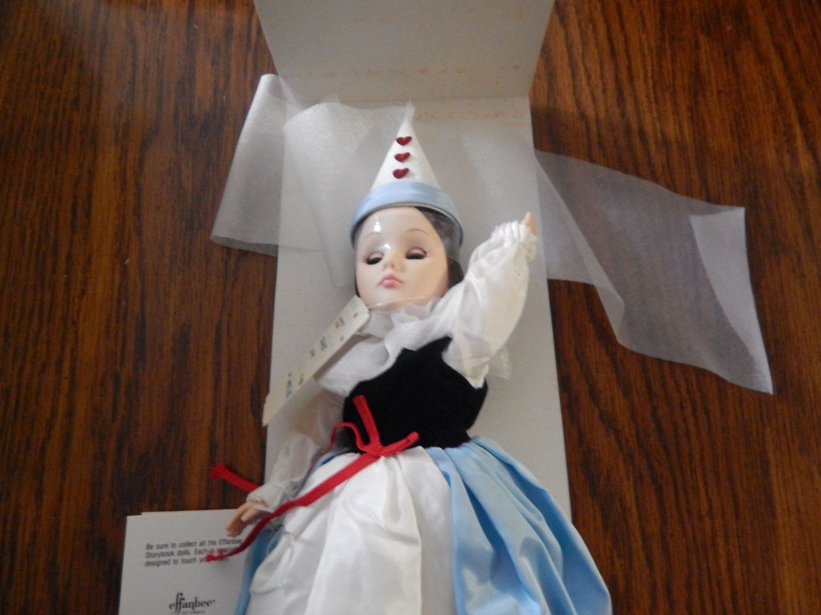 EFFANBEE STORYBOOK COLLECTION QUEEN OF HEARTS DOLL STYLE #FB1183