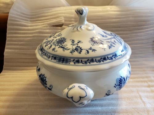Tirschenreuth Zwiebelmuster Bavaria BLUE ONION Large Soup Tureen Round