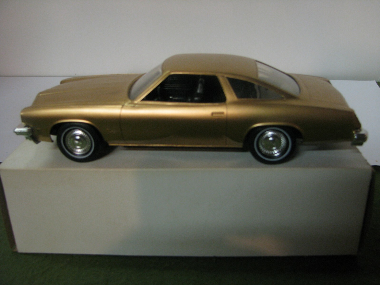 1975 Oldsmobile Cutlass 2DR Promo,Rare Metallic Copper #P-1375D