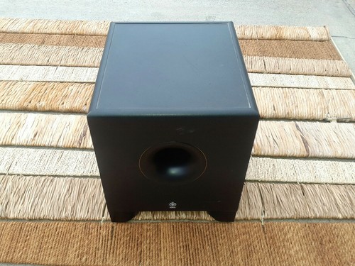 YAMAHA HS10W STUDIO POWER SUBWOOFER