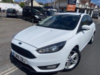 FORD FOCUS 1.0 EcoBoost Zetec 5dr Petrol Hatchback White