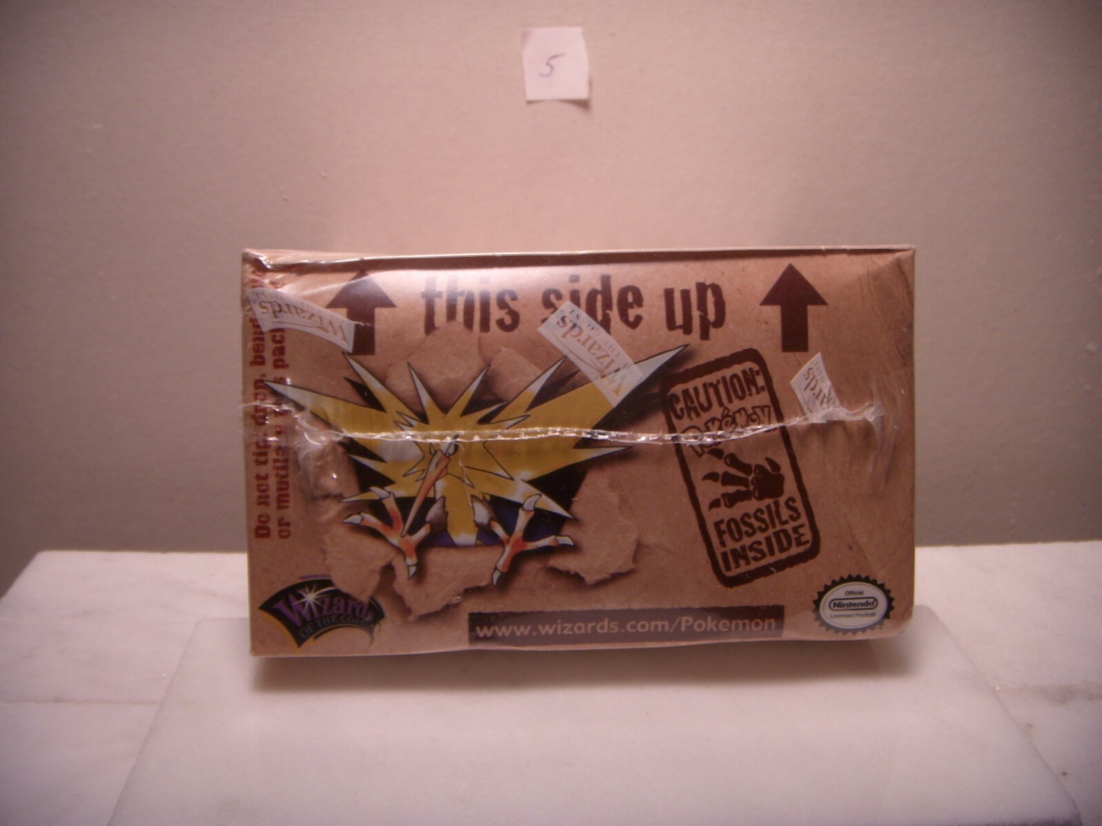 POKEMON 1999 Factory Sealed 1st Edition Fossil Booster Box