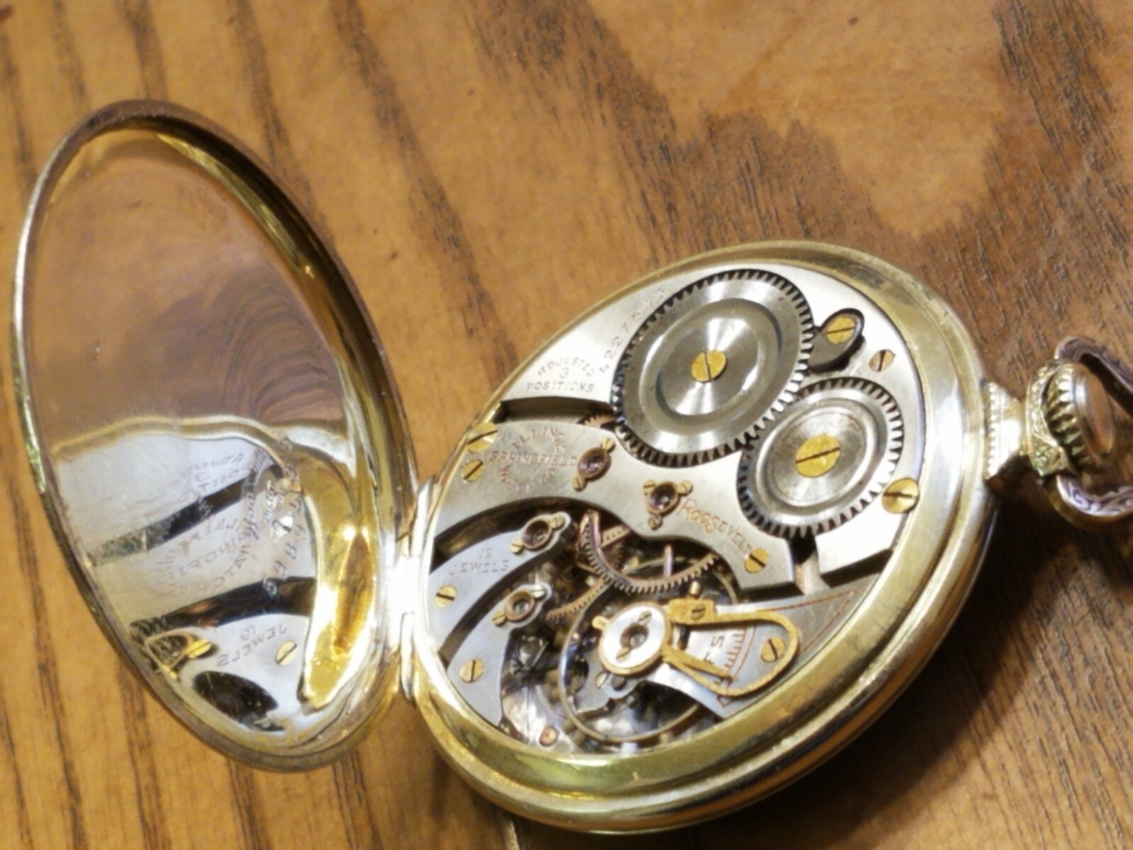 Vintage 1923 Illinois Pocket Watch - Size 12 - 19 Jewels - 14k Gold Filled