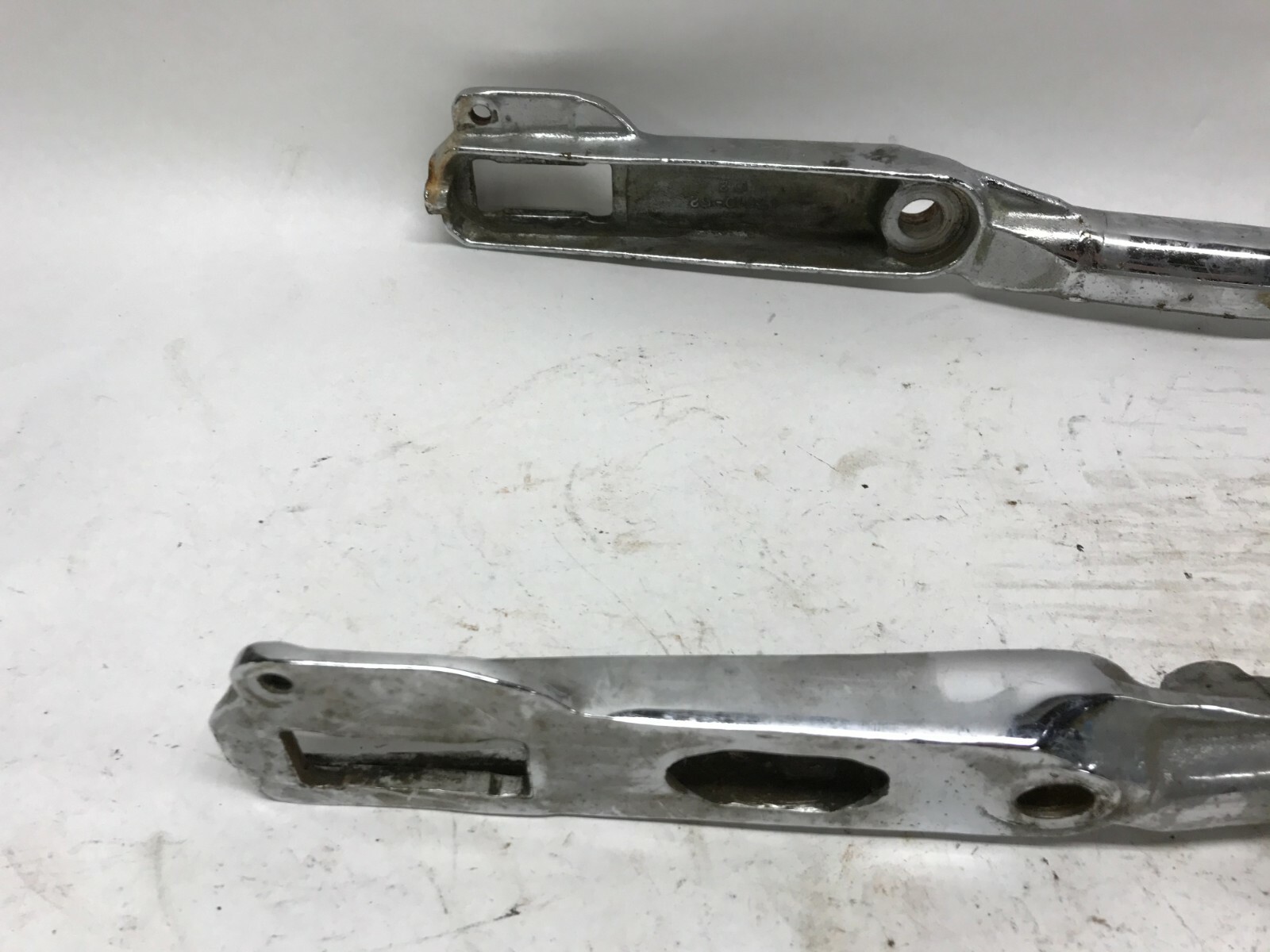 onedrop パーレー アヤメ Harley Ironhead Sportster XLH XLCH 1000 Chrome Swingarm 47607-52A