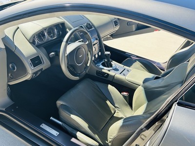 image 4 of interior