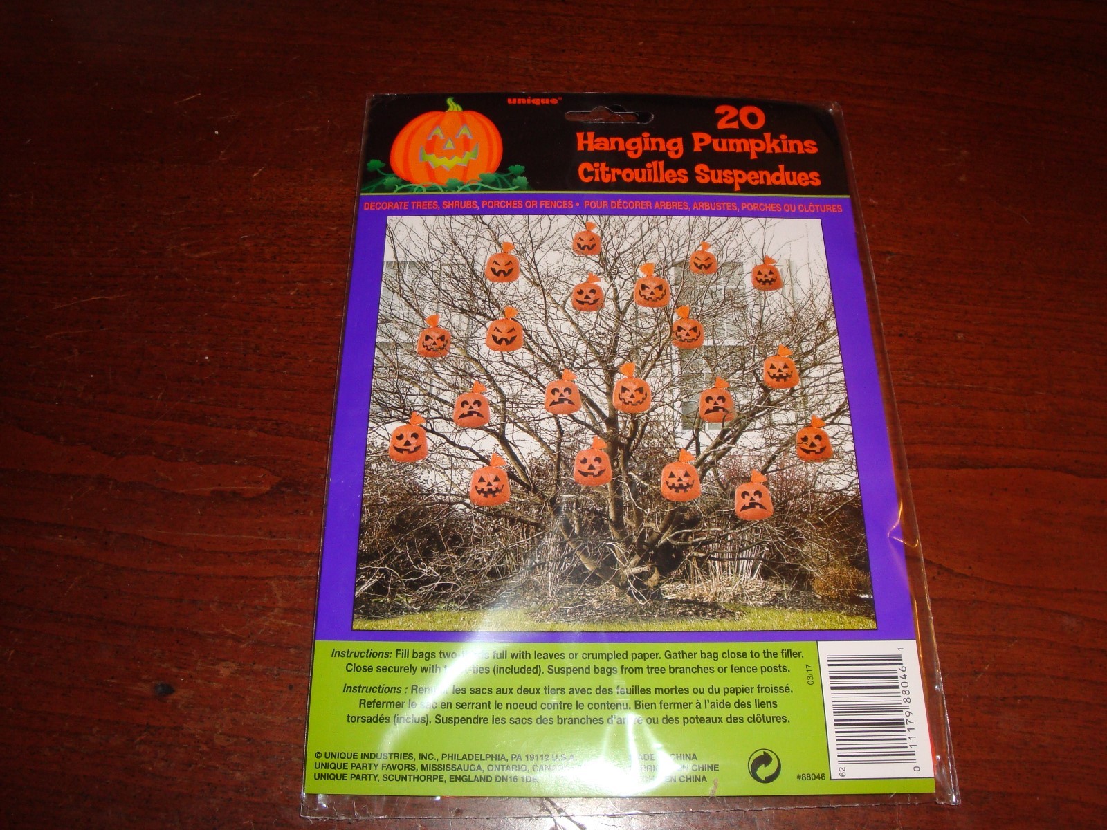 NEW package of 20 HANGING PUMPKIN BAGS black twist ties