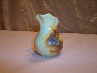 Enesco Creamer/Milk Bowl Pitcher #E2351 Fruit Pear Apple Dish Gold Trim Japan