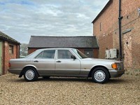 1987 Mercedes-Benz 300 SE Automatic. Beautiful Car Throughout. 