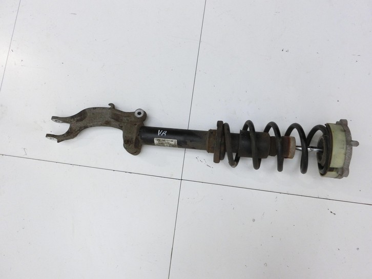 Audi A4 8W B9 15-19 TDI 2,0 110KW Bremssattel Bremszange Vorne Rechts Audi A4 8W B9 15-19 05.04.2016 8W0615404... Vorschau 6