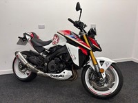 SUZUKI GSXS1000 ** VERY LOW MILEAGE - SCORPION EXHAUST - CUSTOM PAINT SCHEME **