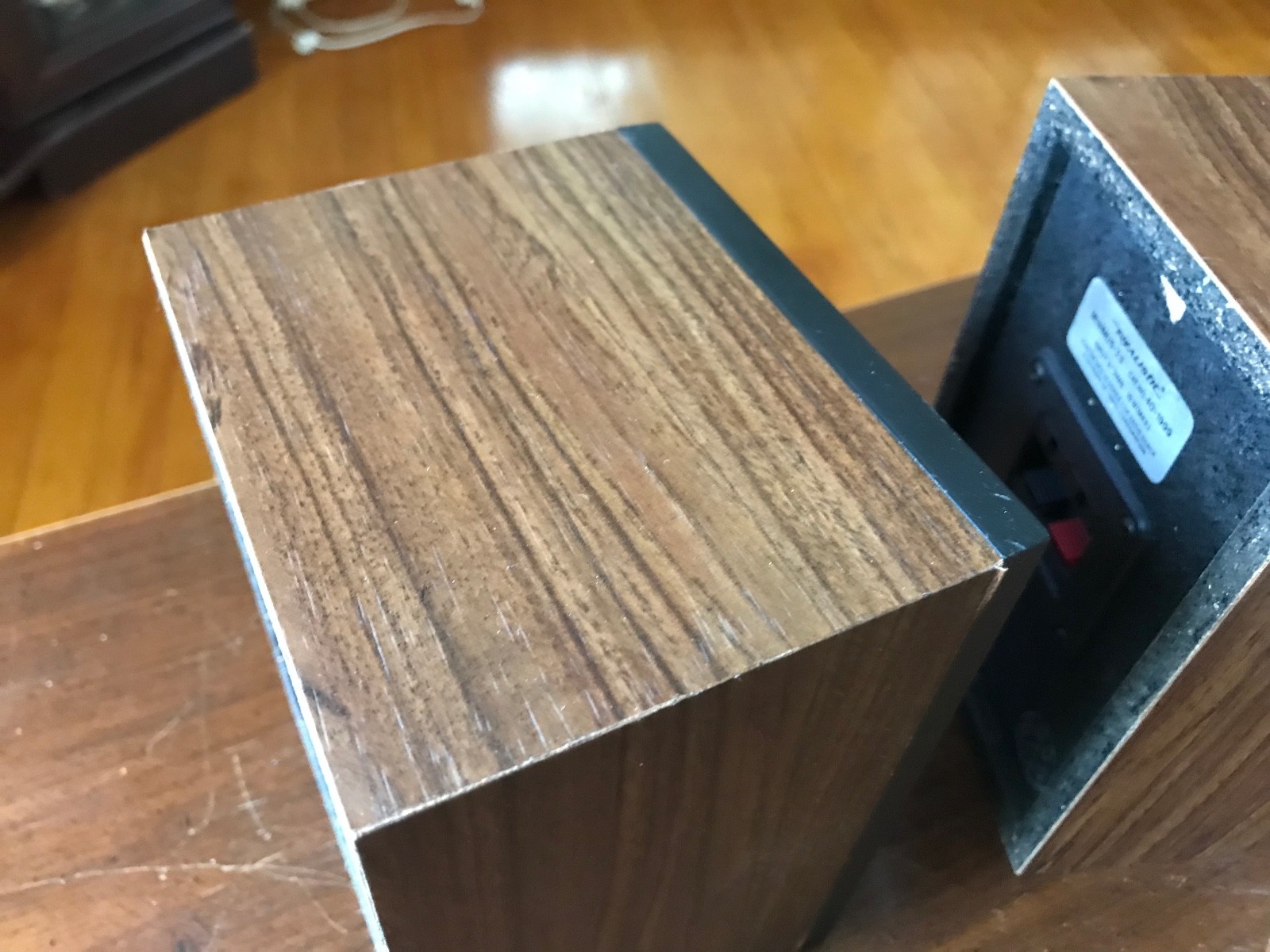 Realistic Minimus 2.5 Speakers