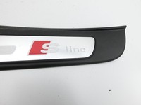 Audi A5 8T 11-16 5T Einstiegsleiste Links Vorne S-Line Audi A5 8T 11-16 04.04.2013 8T8853373B gebraucht Vorschau 2