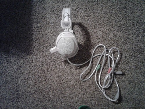 White Color changing PC gaming headset