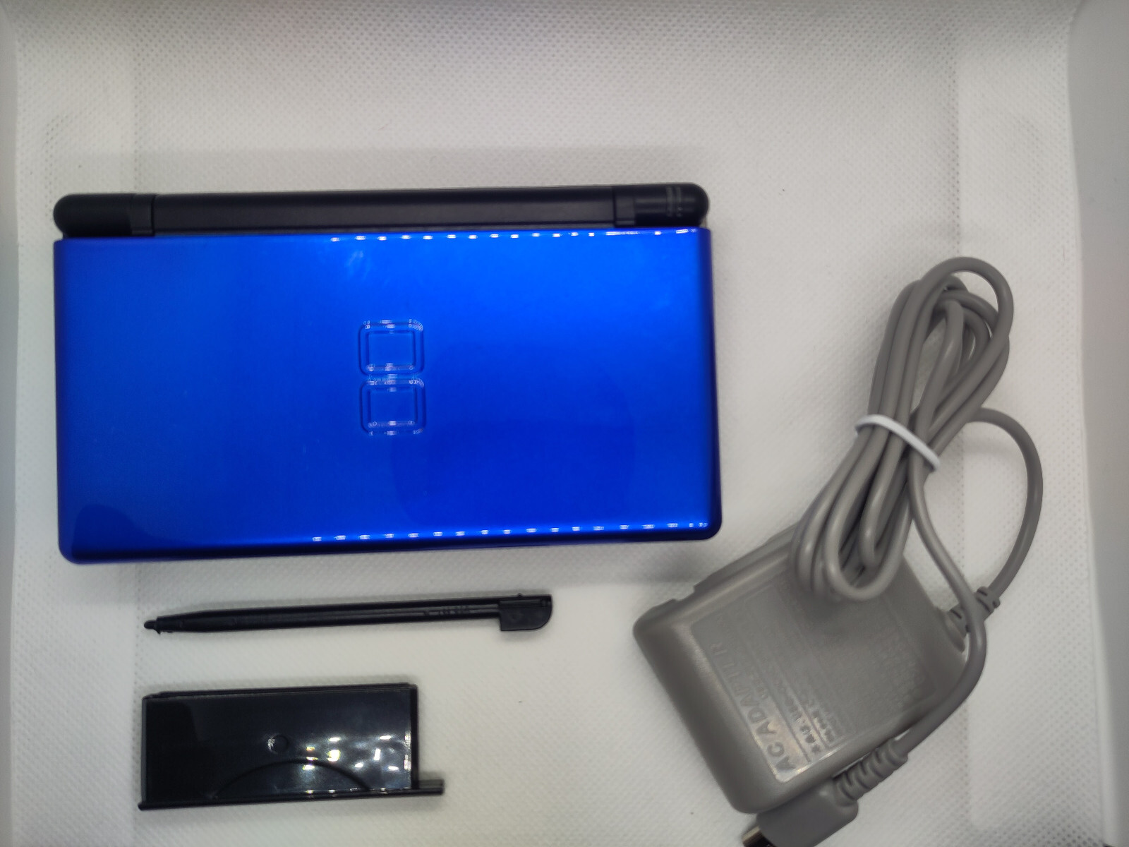 Nintendo DS Lite Handheld System, With Stylus, Charger, GBA Cover-TESTED/WORKING