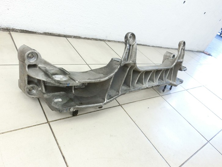 Lexus LS400 94-97 Querträger Träger Vorne Lexus LS400 94-97 10.12.1996 gebraucht Vorschau 5