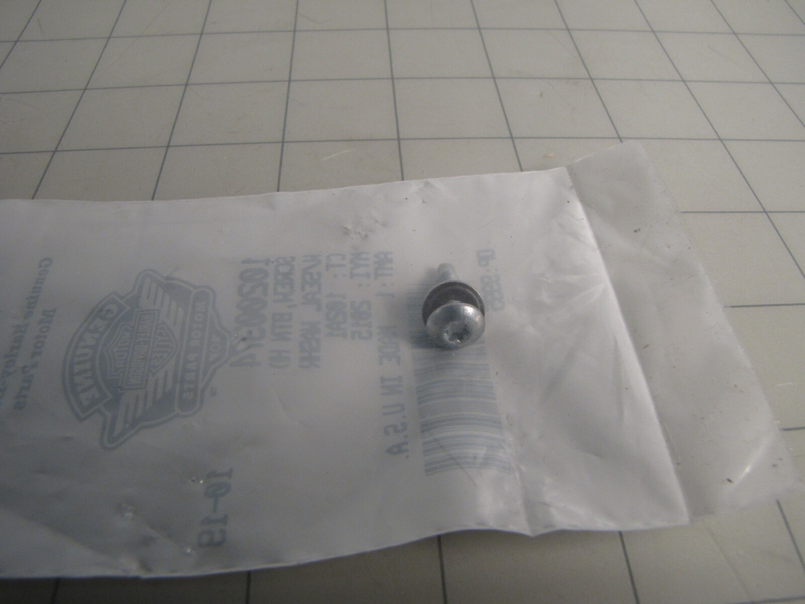 Genuine Harley Davidson 10200374 BTN HD Screw w/ Seal Washer