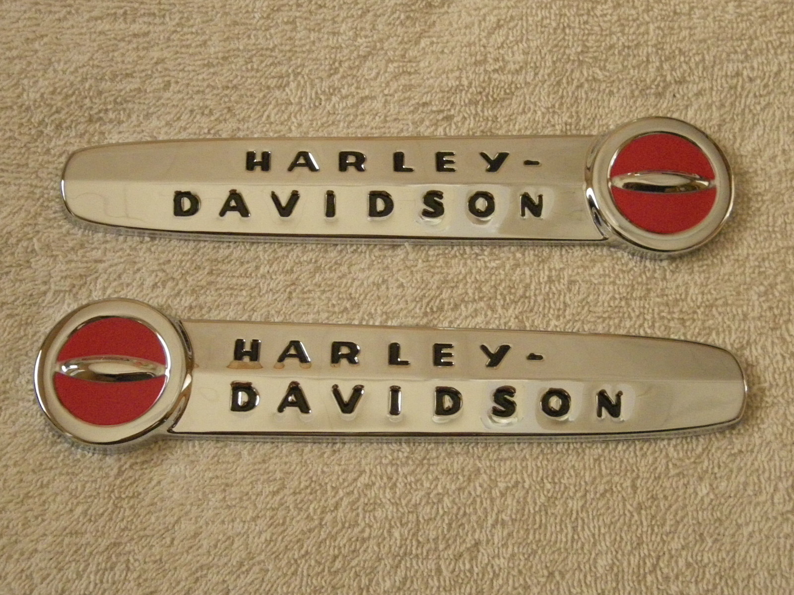 ハーレー.純正.51-54年.タンクエンブレムアダプター.新品未使用.パン.ショベル.エボ.ナックル