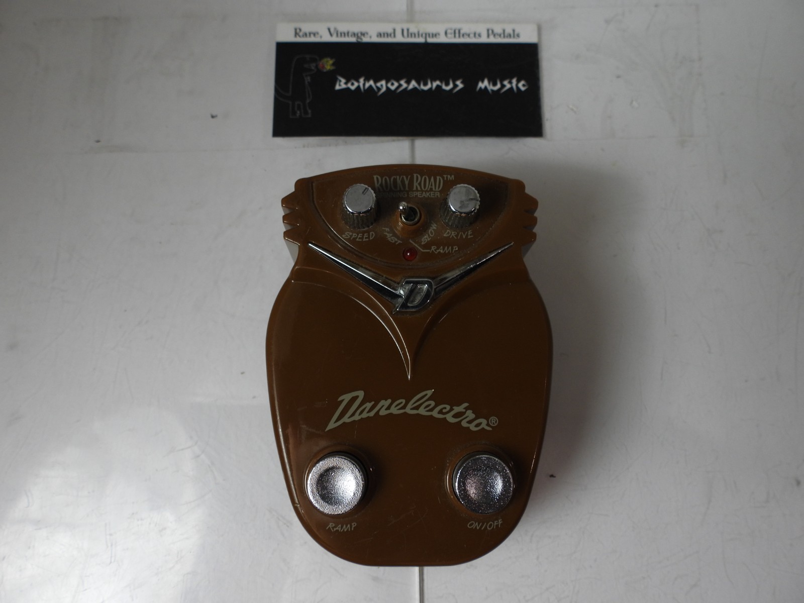 Danelectro DJ20 Rocky Road Rotating Spinning Speaker Leslie