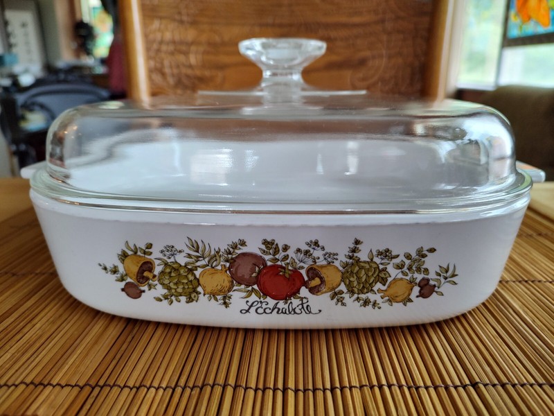 Corning Ware  L'Echalote A-10-B  2.5 Liter Casserole Dish