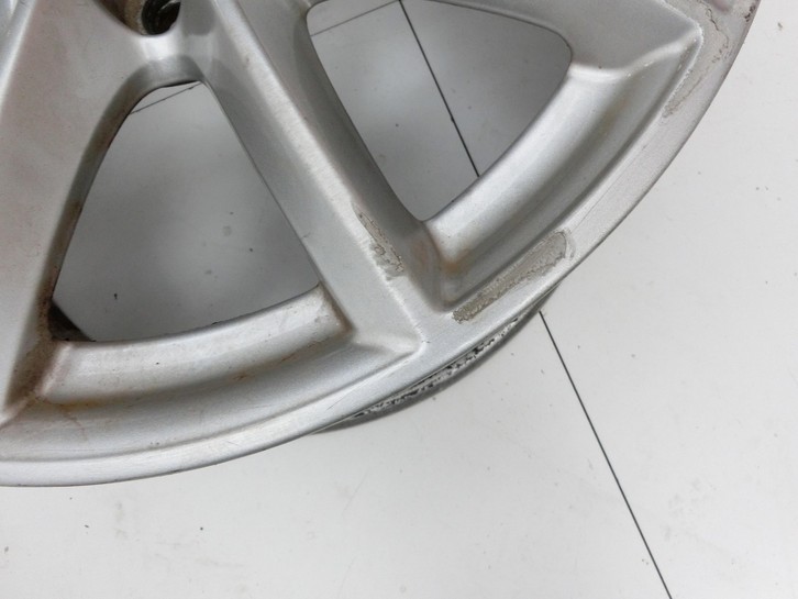 BMW F45 14-18 1 x Felge Aluminiumfelge 16 Zoll 5X112 BMW F45 14-18 22.11.2017 6855080 3611-6855080 gebraucht Vorschau 2