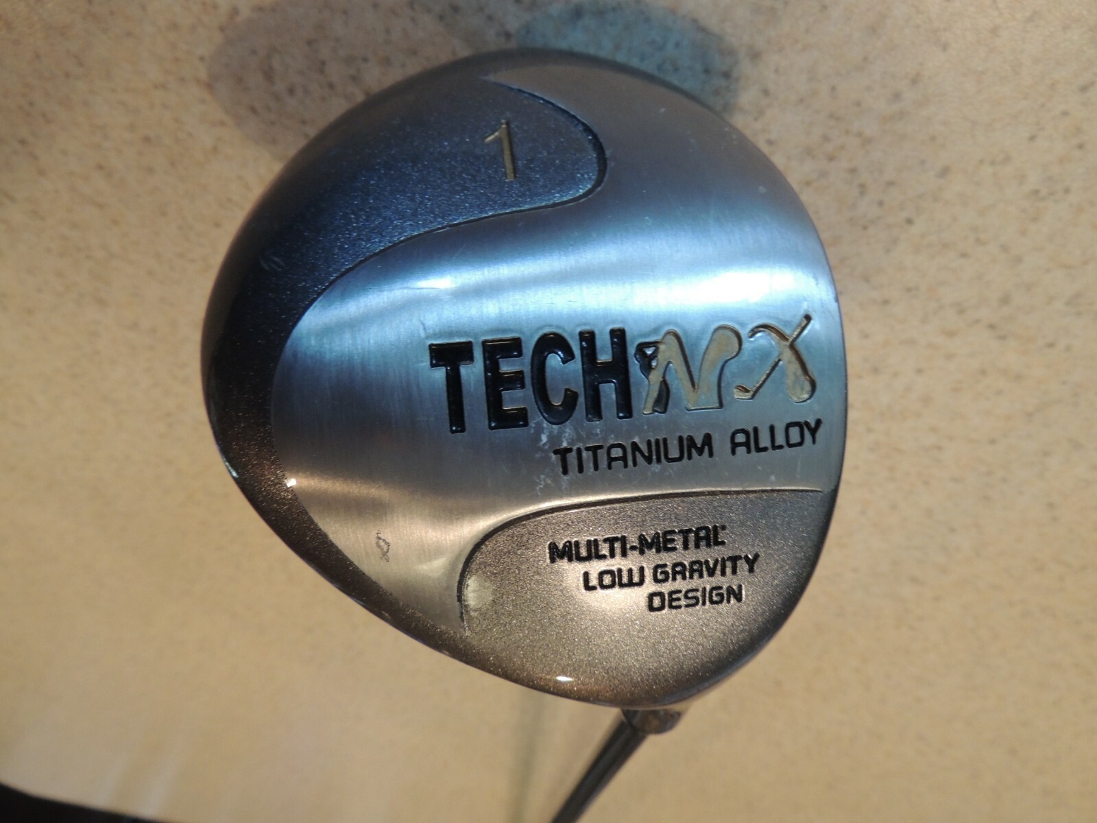 TECH NX TITANIUM ALLOY DRIVER. S flex graphite. Excellent