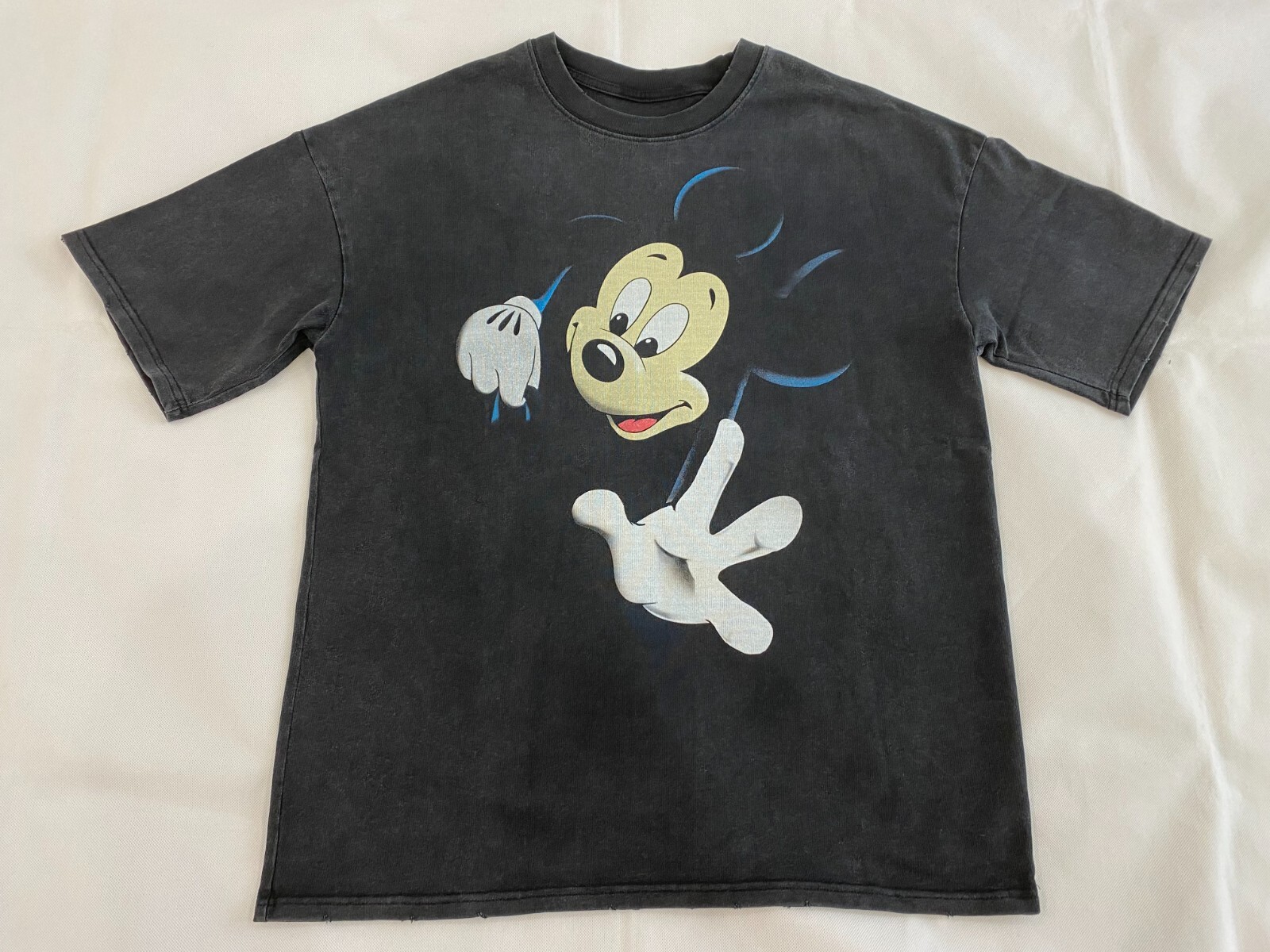トップス 90s Disney vintage Harley Mickey faded T 90's Disney Vintage Mickey Mouse Faded Black Single Stitch