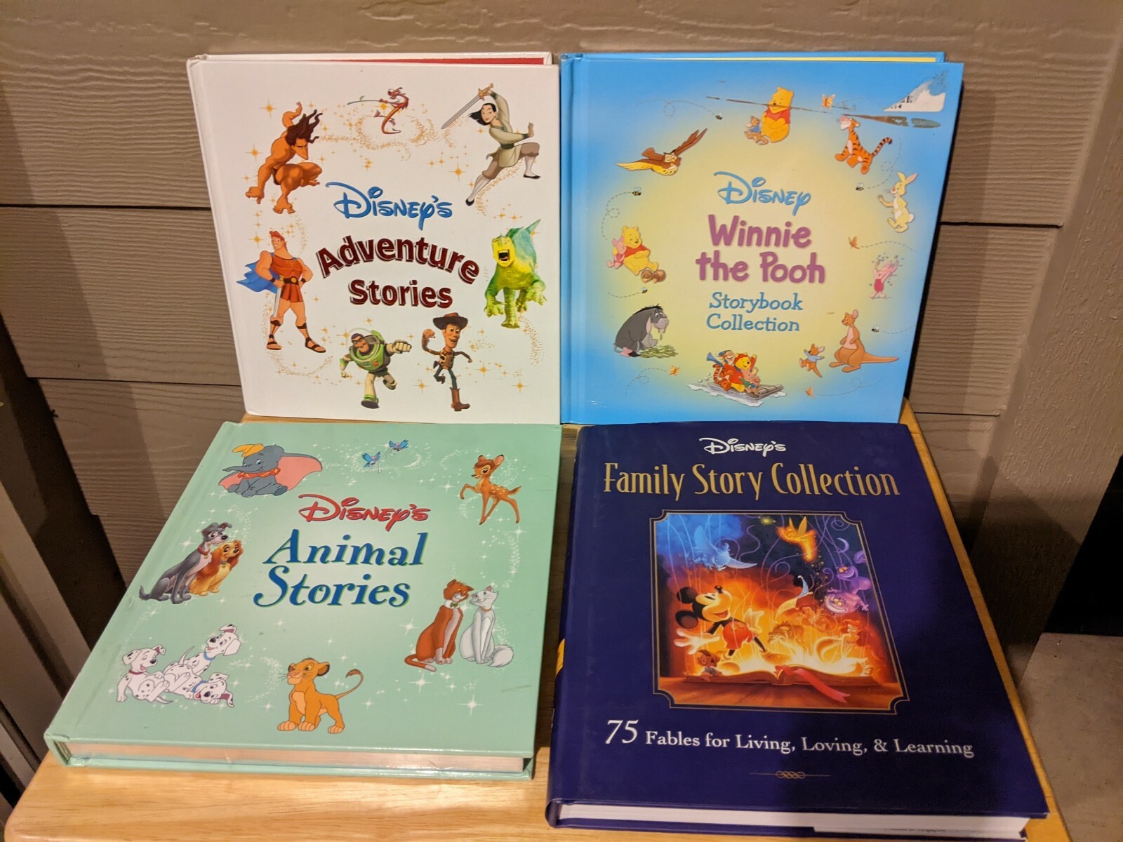 ディズニーA CLASSIC DISNEY STORYBOOK SERIES 81Llych-haL._UF1000,1000_QL80_.jpg