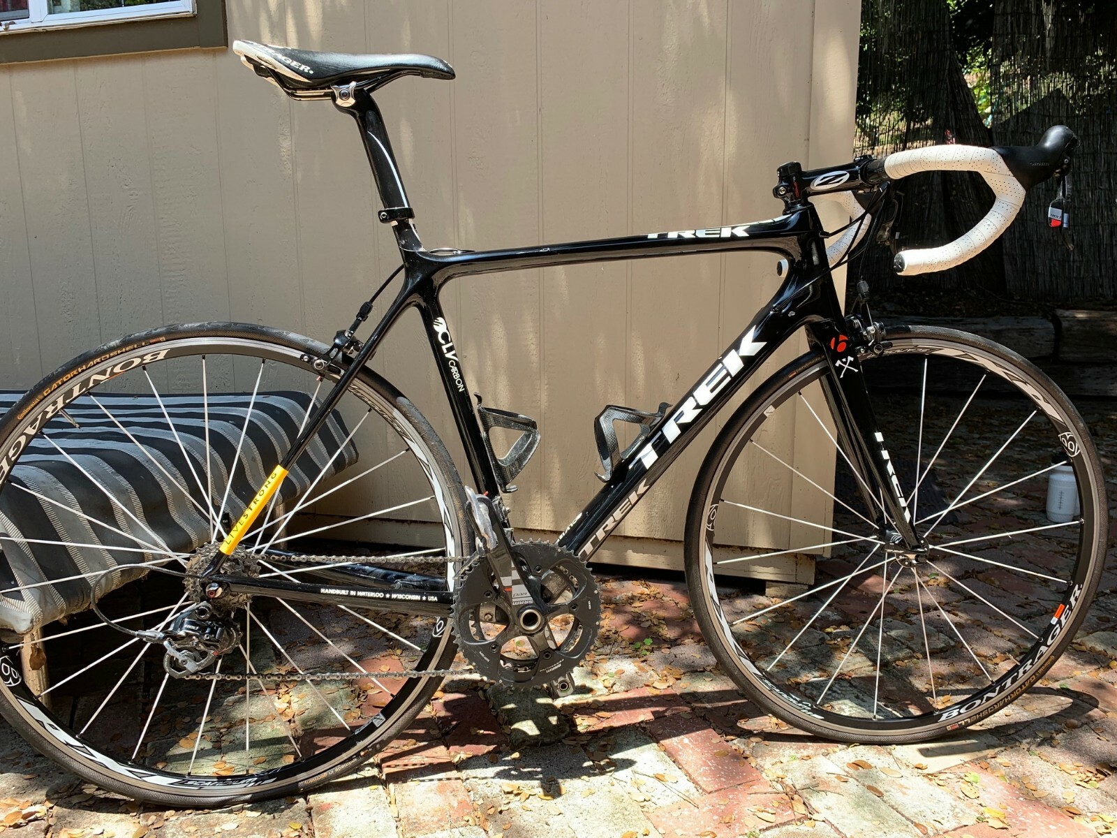 Trek Madone Road Bike: Bontrager-Livestrong’s Madone 6.9 SSL