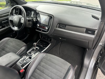 image 11 of interior