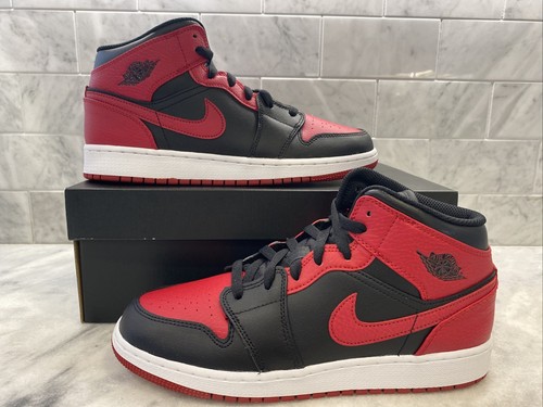 靴 NIKE Air Jordan 1 bred banned 28.5 New Nike Air Jordan 1 Mid Banned bred Black Red White 554725