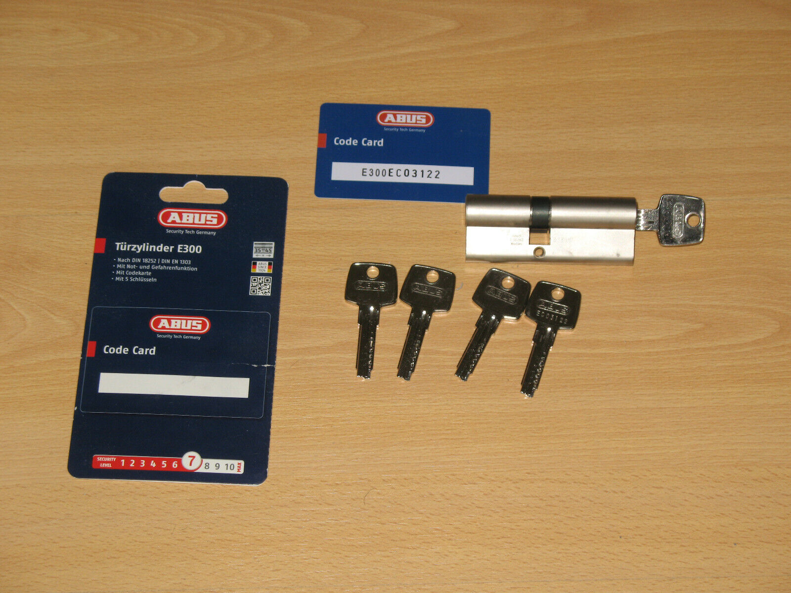 Abus Türzylinder E300 mit Code Card, mit 5 Schlüsseln, 35/45, wie Neu