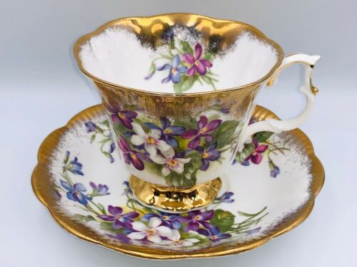 Vintage Royal Albert Heavy Gold Wild Violets Bone China Tea Cup & Saucer