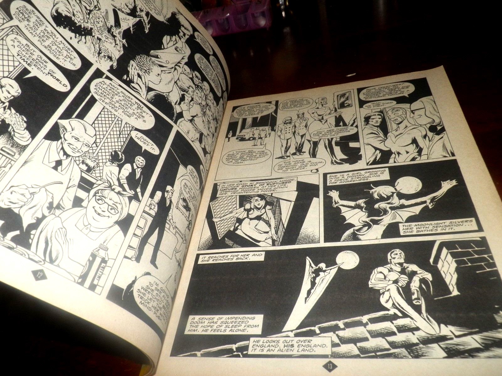 Captain Britain #7 : Vintage Marvel Comic Book : July 1985   Very Good Copy