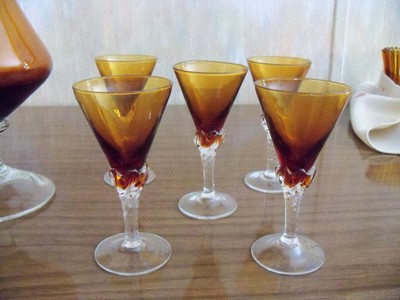 Beautiful 7 Pc - 2 Tone Art Glass Decanter w/ 5 Cordials
