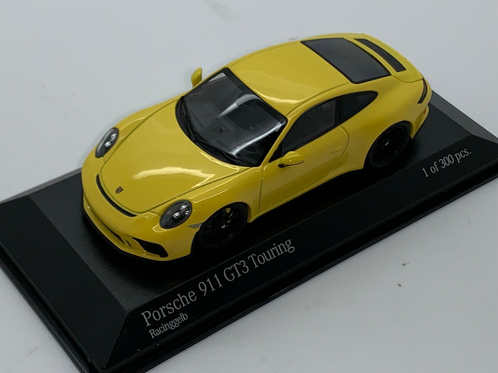 New 1:43 Minichamps Porsche 911 GT3 Touring 991.2 n 992 Turbo RS GT2 997 Le MansのeBay公認海外通販|セカイモン New 1:43 Minichamps Porsche 911 GT3 Touring 991.2 n 992 Turbo RS GT2 997 Le MansのeBay公認海外通販|セカイモン