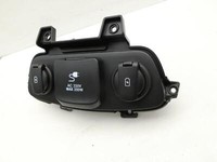 Hyundai Santa Fe IV TM 18-20 T-GDI 2,0 173KW Steckdosen 12V und 220V Hyundai Santa Fe IV TM 18-20 01.01.2019... Vorschau 3