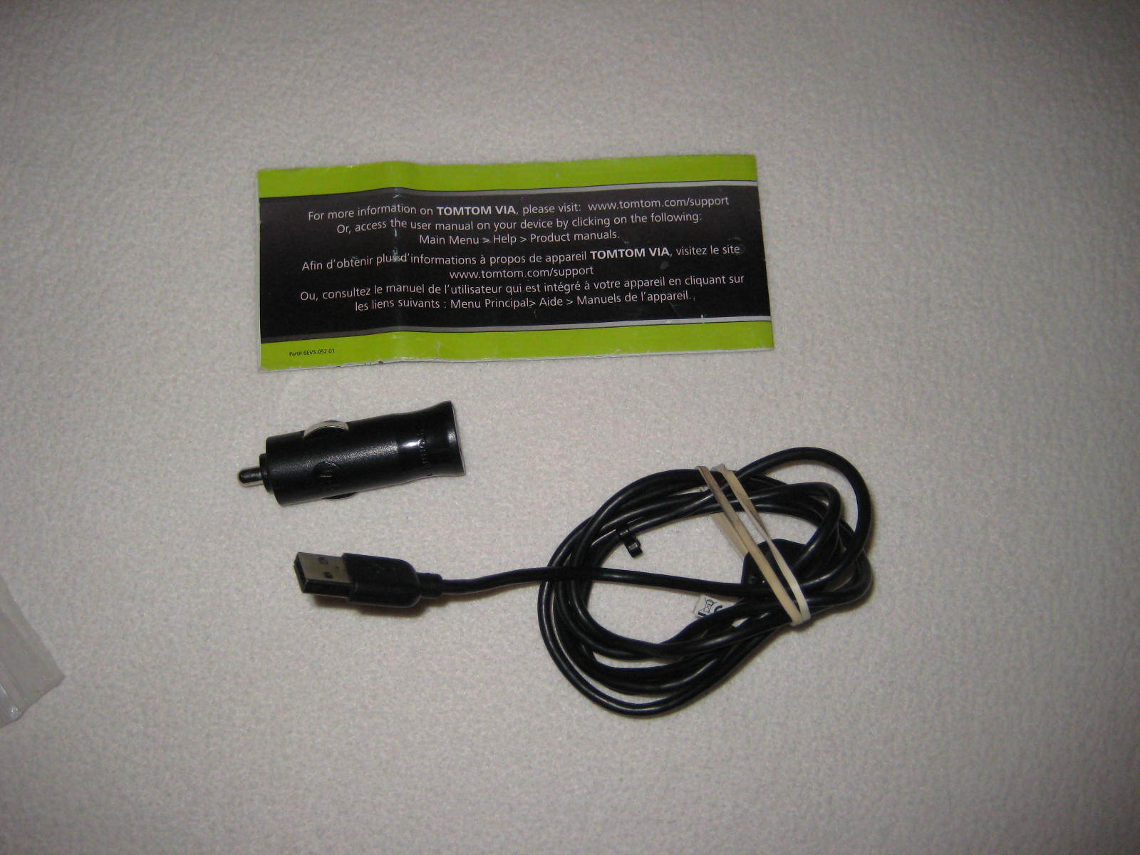 TomTom Via Instruction booklet, USB Cable Cord & Car Charger GPS