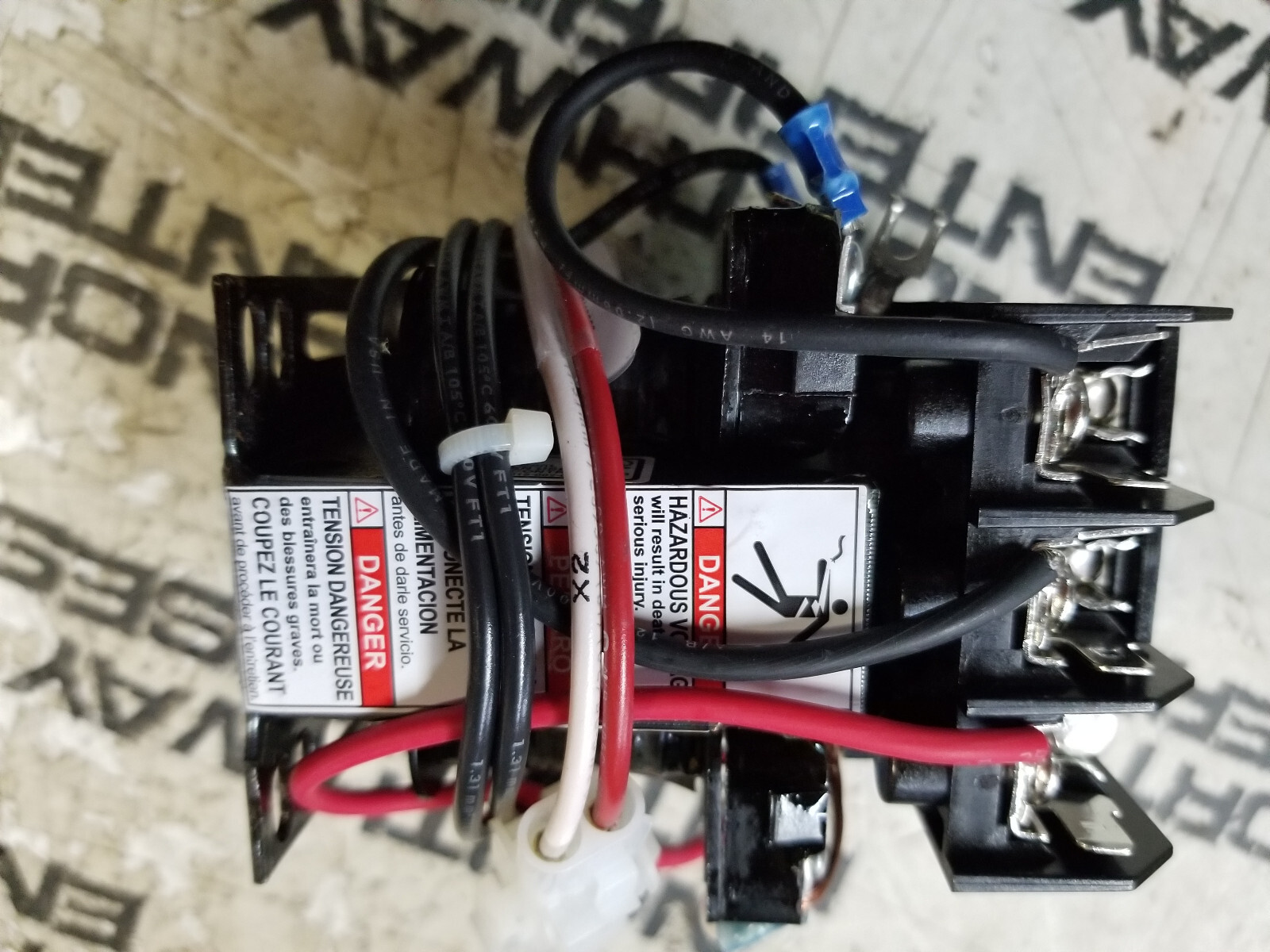 Schneider LA9TFD32X 50VA 600V CONTROL CIRCUIT TRANSFORMER - Picture 5 of 9