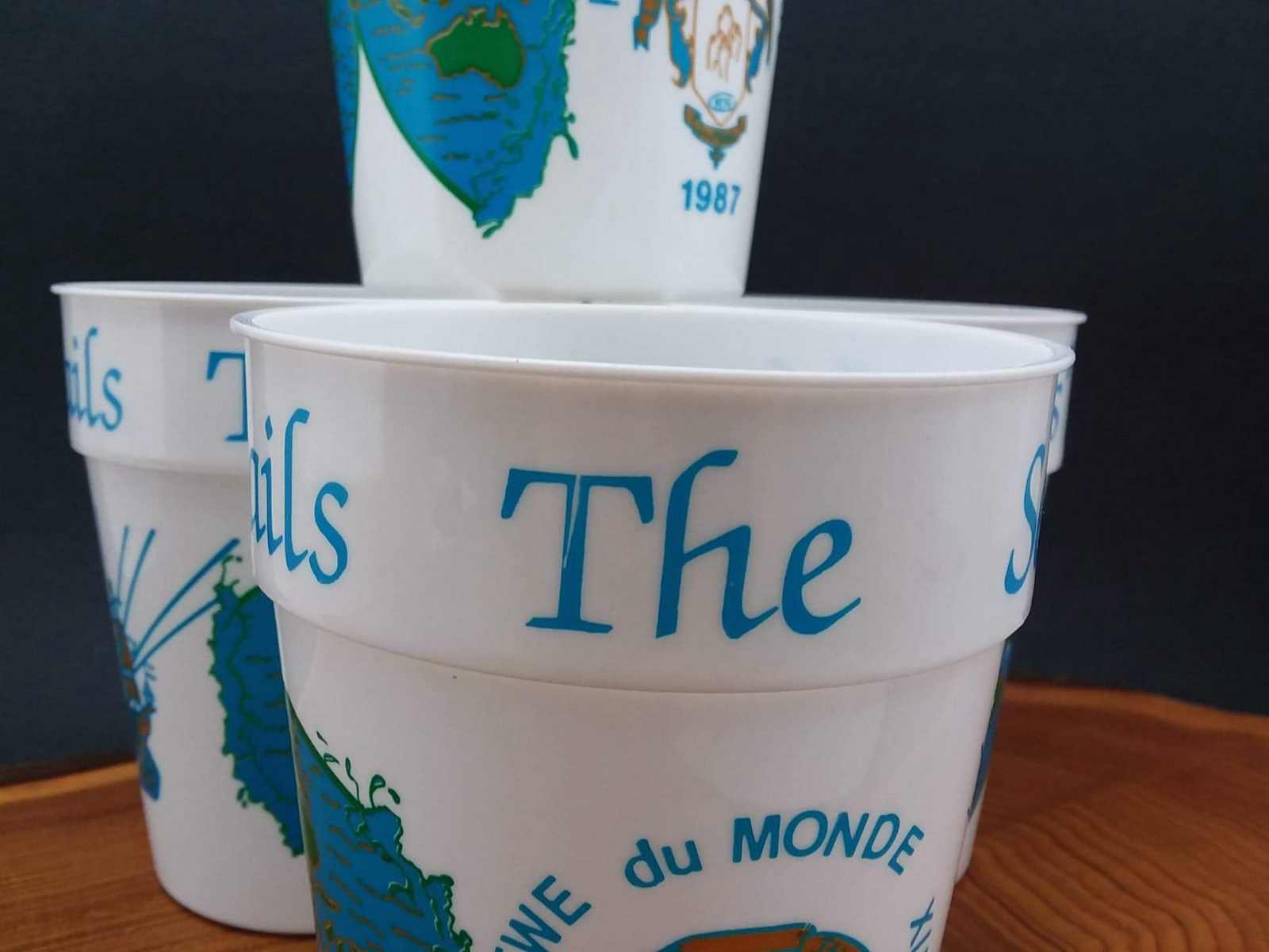 VTG Krewe du Monde LaPlace Louisanna Jaycees Lions Club Cups 1987 Mardi Gras (4)