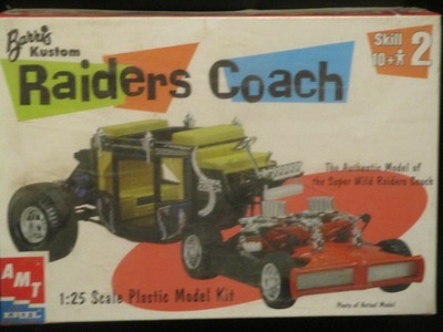BARRIS RAIDERS COACH CUSTOM AMT 30261 1:25 MPC REISSUE 2000 WRAPPED KIT
