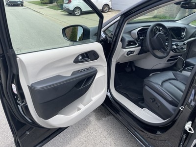 image 5 of interior