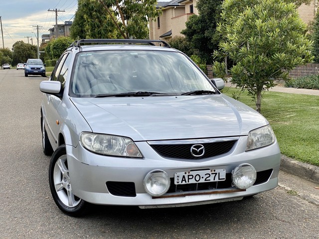 Mazda 323 2003