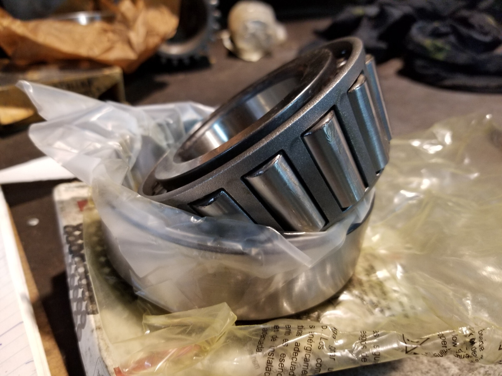 CASE CNH BEARING & CUP 86577073 - Picture 1 of 7