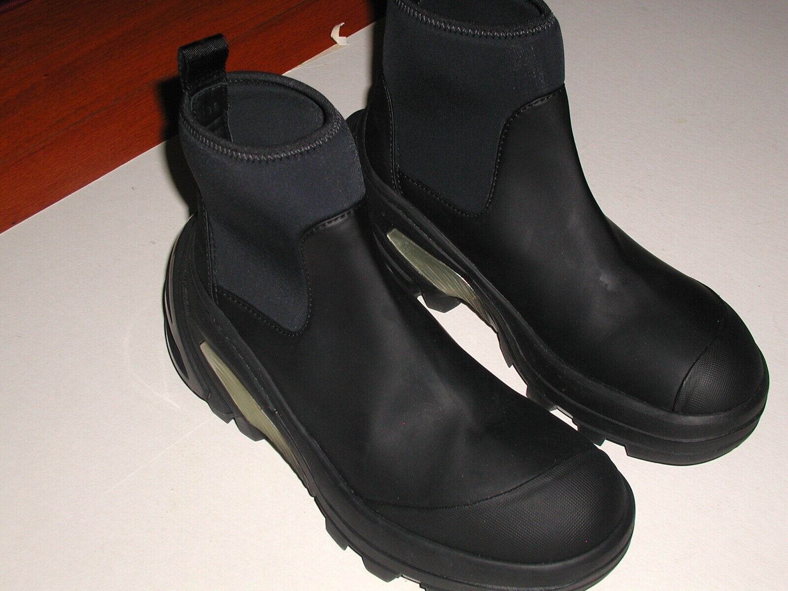 Women's 1017 ALYX 9SM Black MID Boot with TWO-TONED Vibram Women's 1017 ALYX 9SM Black MID Boot with TWO-TONED Vibram