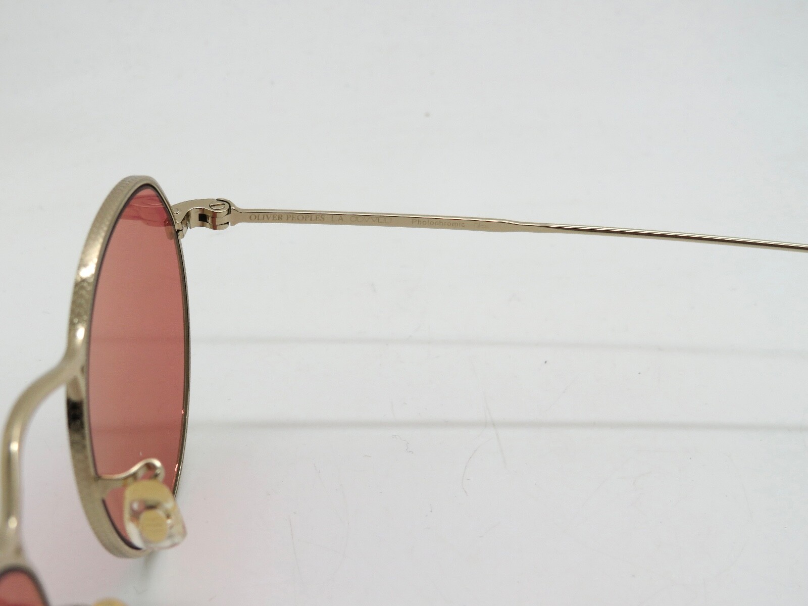 Pre-owned Oliver Peoples M-4 30th Ov1220s 50353e Gold/magenta Photochromic 47mm Sunglasses In Purple